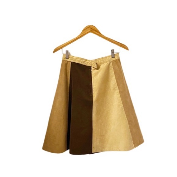 VINTAGE - FAUX SUEDE A-LINE MINI SKIRT - Picture 2 of 8
